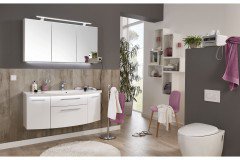 Vuelta-Care von puris - Badezimmer in Weiß Hochglanz