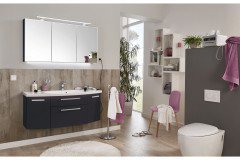 Vuelta-Care von puris - Badezimmer in Weiß Hochglanz